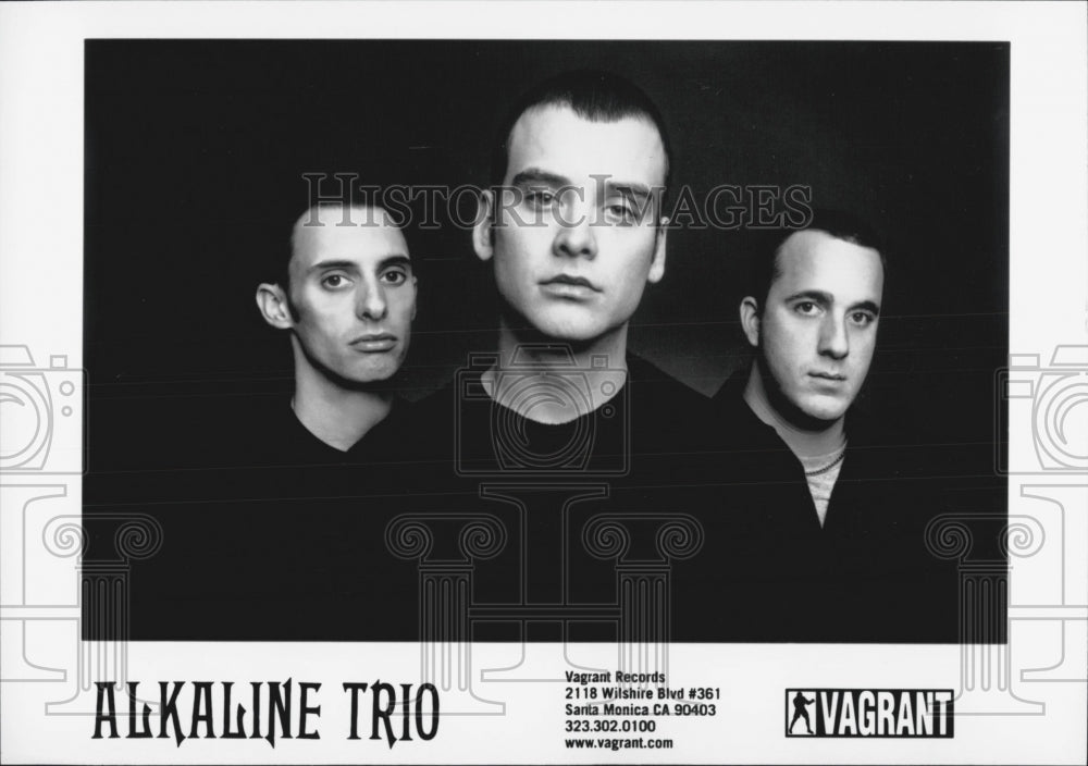 2002 Press Photo Alkaline Trio Vagrant Records - Historic Images