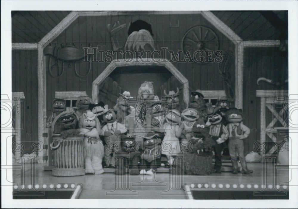 1983 Press Photo Sesame Jamboree Sesame Street Live Muppets - Historic Images