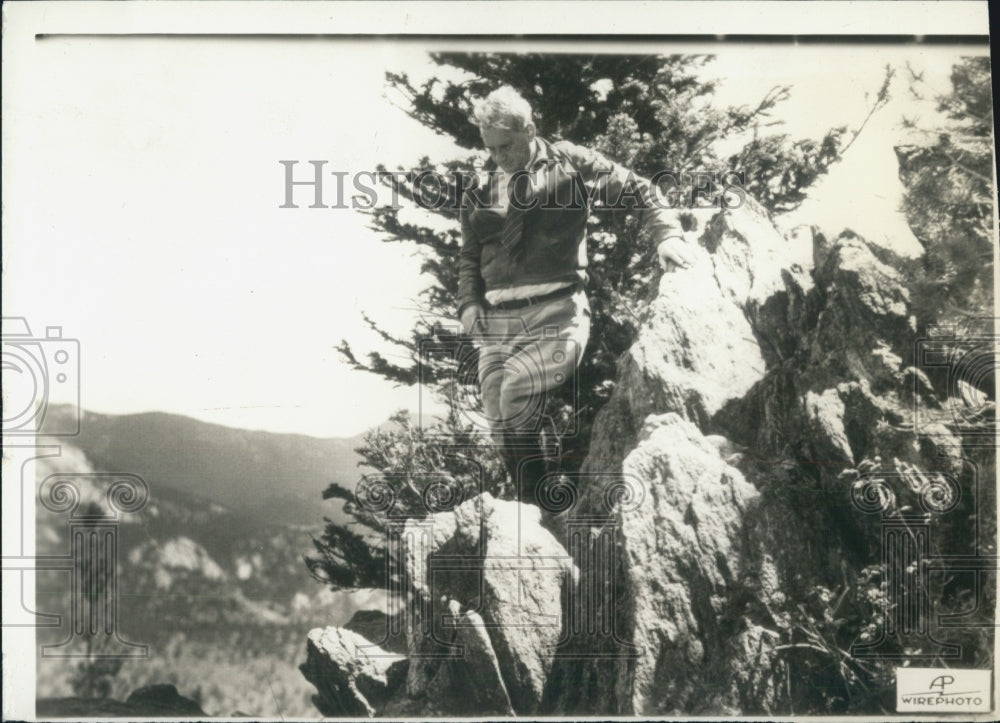 1936 Press Photo Gov Alf M Landon vacationing near Grand Lake Colo. - Historic Images