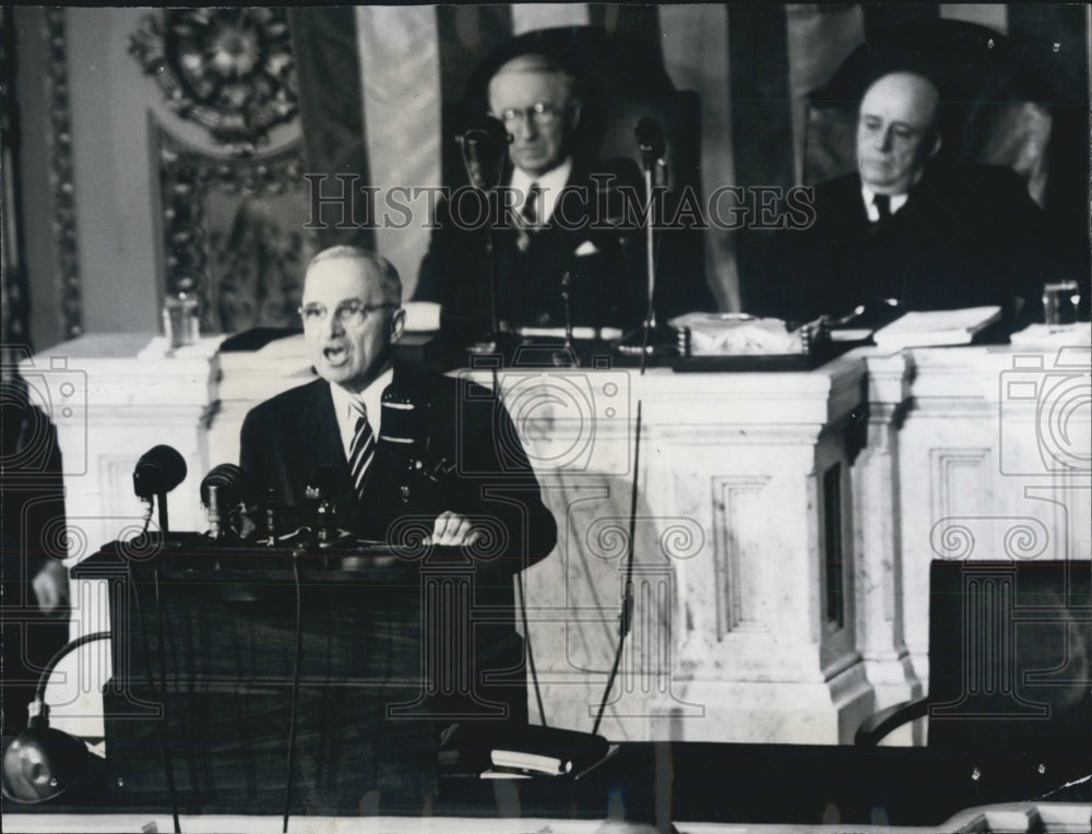 1946 President Truman addressing the national from Capitol Hill - Historic Images