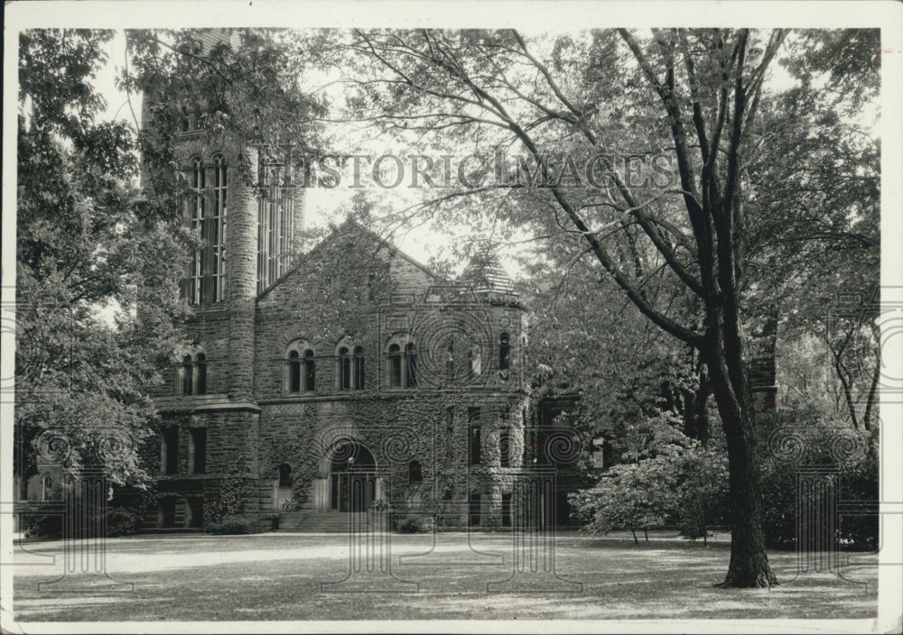 1936 A law school&#39;s romanesque home. - Historic Images