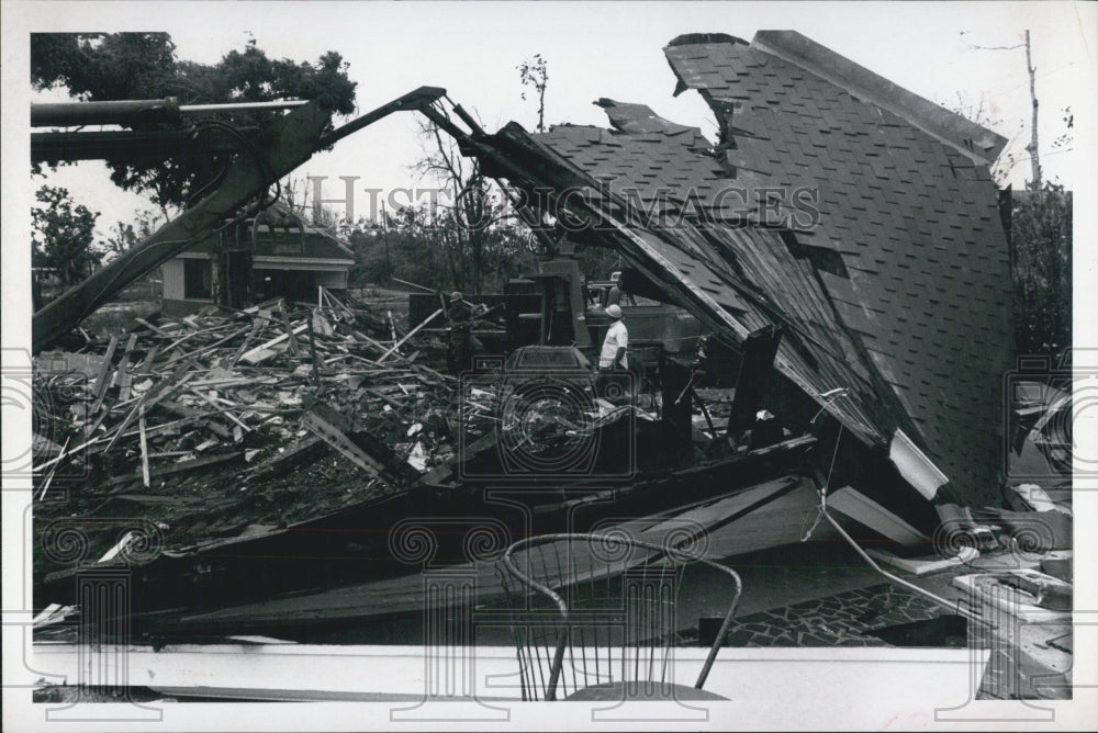 1970 Gulfport Mississippi 7 months of clearing rubble damaged homes - Historic Images