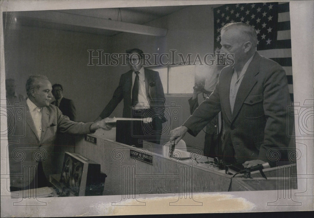 1972 south Pasadena Mayor Gordon Bradley petition rehiring of Police - Historic Images