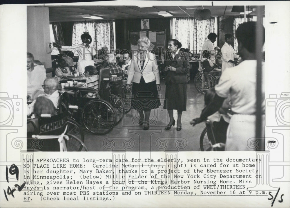 1981 Press Photo Caroline McCaull Mary Baker Care for Elderly television show - Historic Images