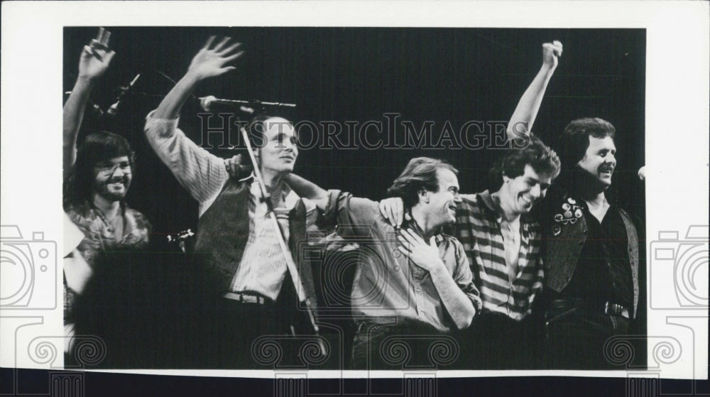 1980 Press Photo Little River Band Rock Music Band During Concert Performance - Historic Images