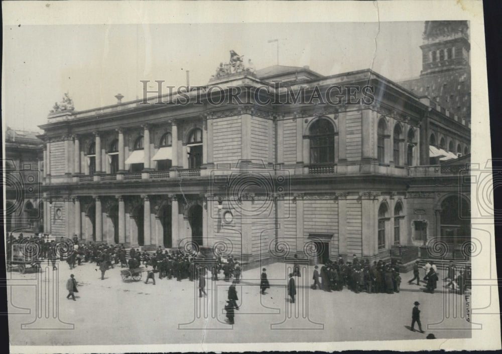 Press Photo Hamburg Germany Strike Stock Exchange - Historic Images