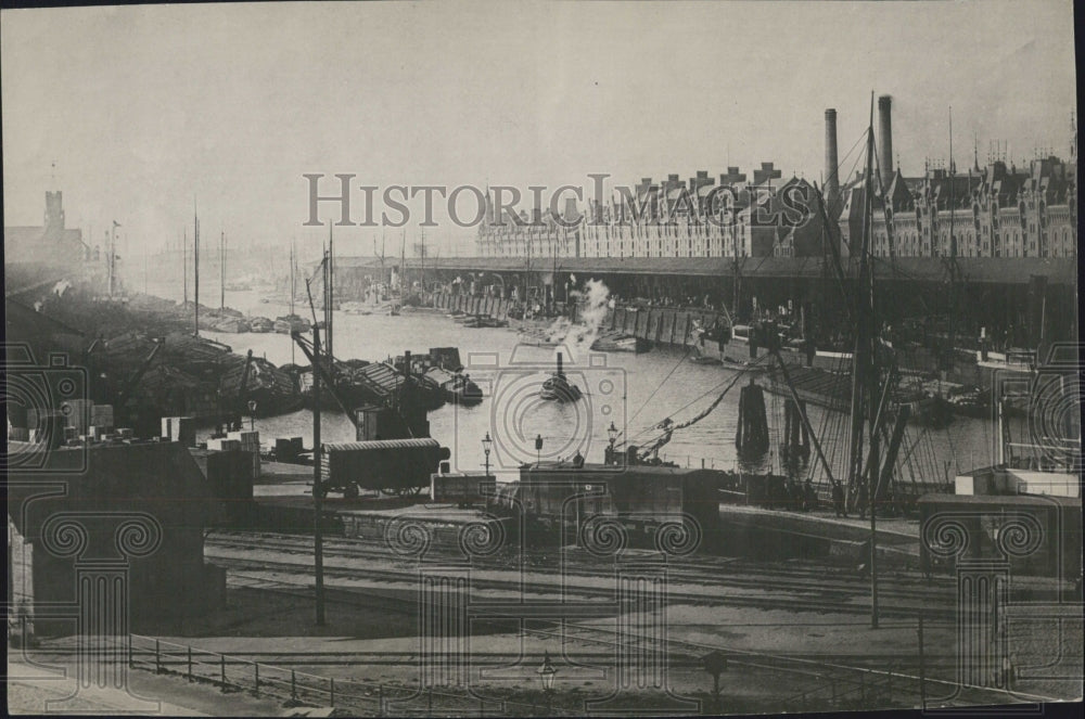 Press Photo Hamburg Germany free Warehouses former American door to Russia Trade - Historic Images