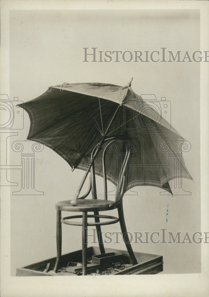 Press Photo Umbrella Presented James Monroe By The City Of Boston MA - Historic Images