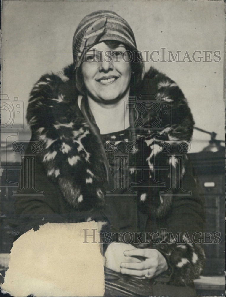 1929 Mrs Frank Thompson - Historic Images