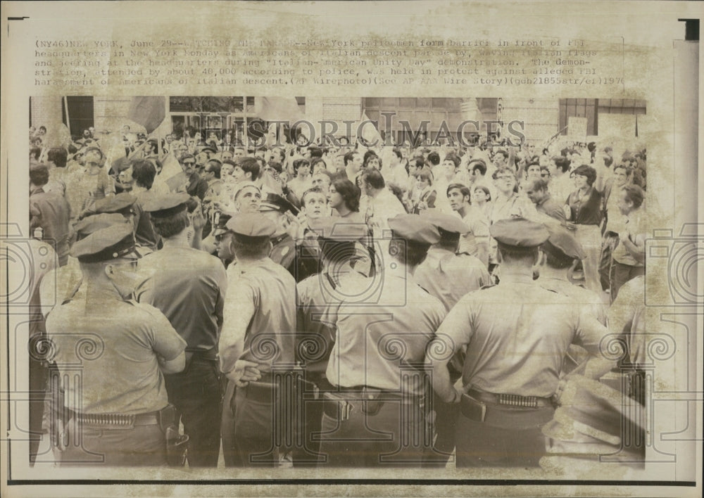 1970 Press Photo Italian American Unity Day protest. - RSG48619 - Historic Images