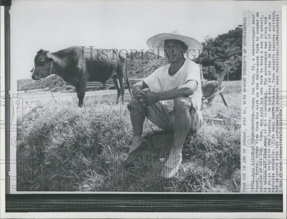 1964 Press Photo Pyung Sun Yoon, Korean sharecropper. - Historic Images