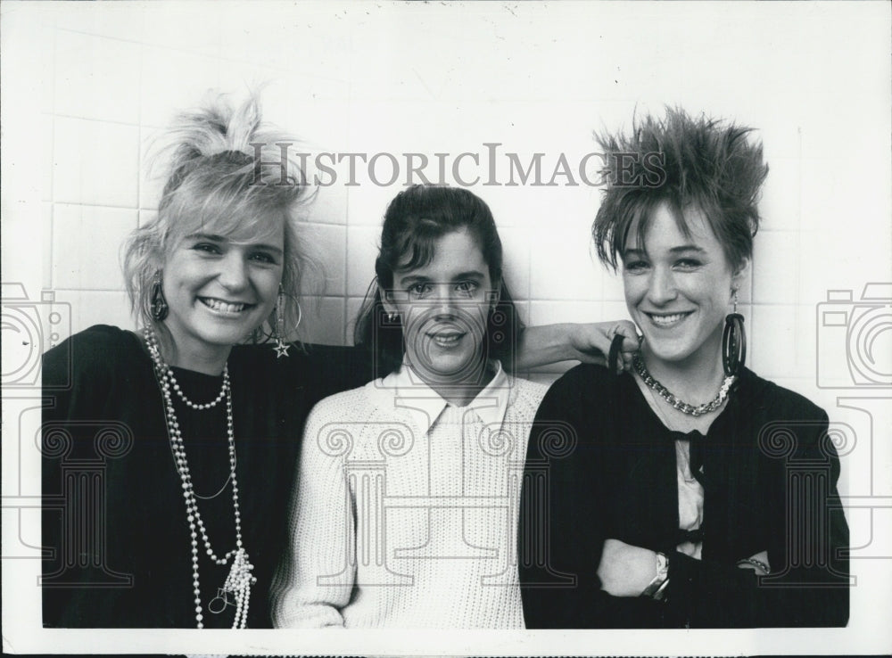 1985 Press Photo &quot;Have You Tried Talking to Patty?&quot; - Historic Images