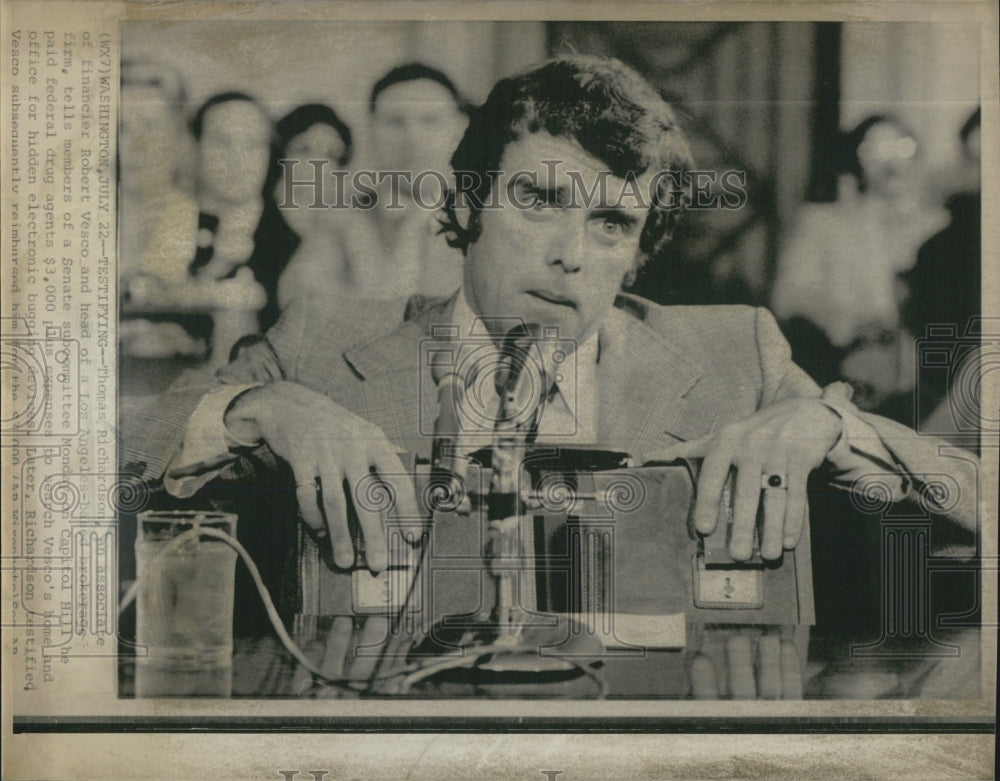 Press Photo Thomas Richardson Testifying - Historic Images