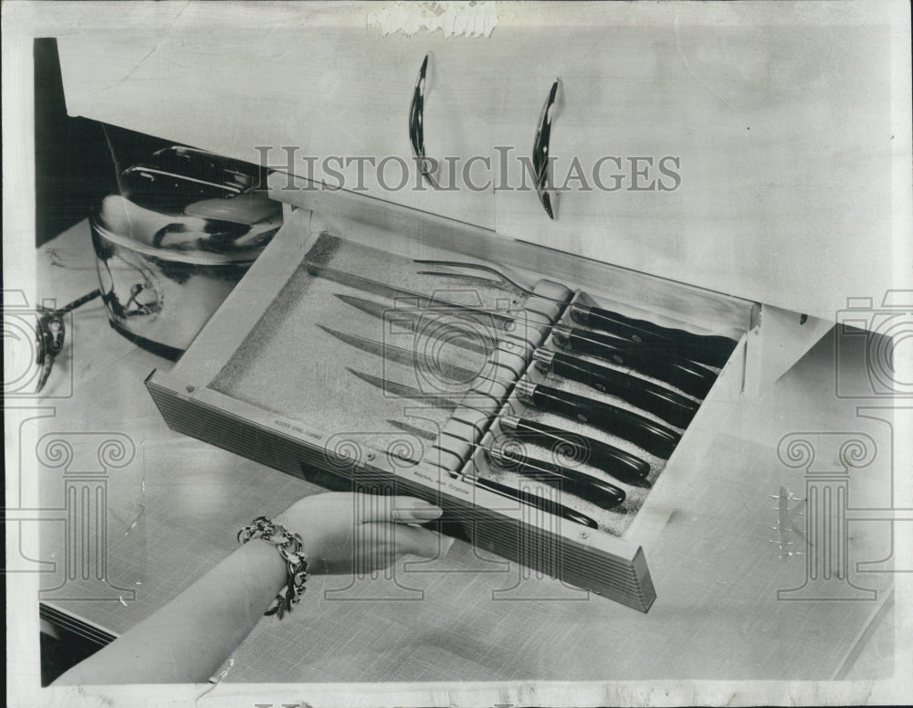 1955 Press Photo Knife Set Kitchen Technology Baking - Historic Images