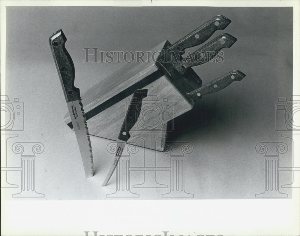 1987 Press Photo Knife Set Kitchen Technology Baking - Historic Images