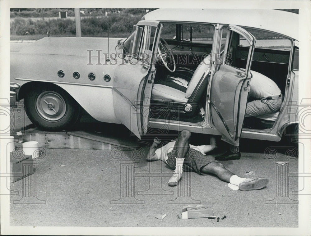 1962 St. Pete&#39;s Jaycees work on seat belts, more than 300 belts were - Historic Images