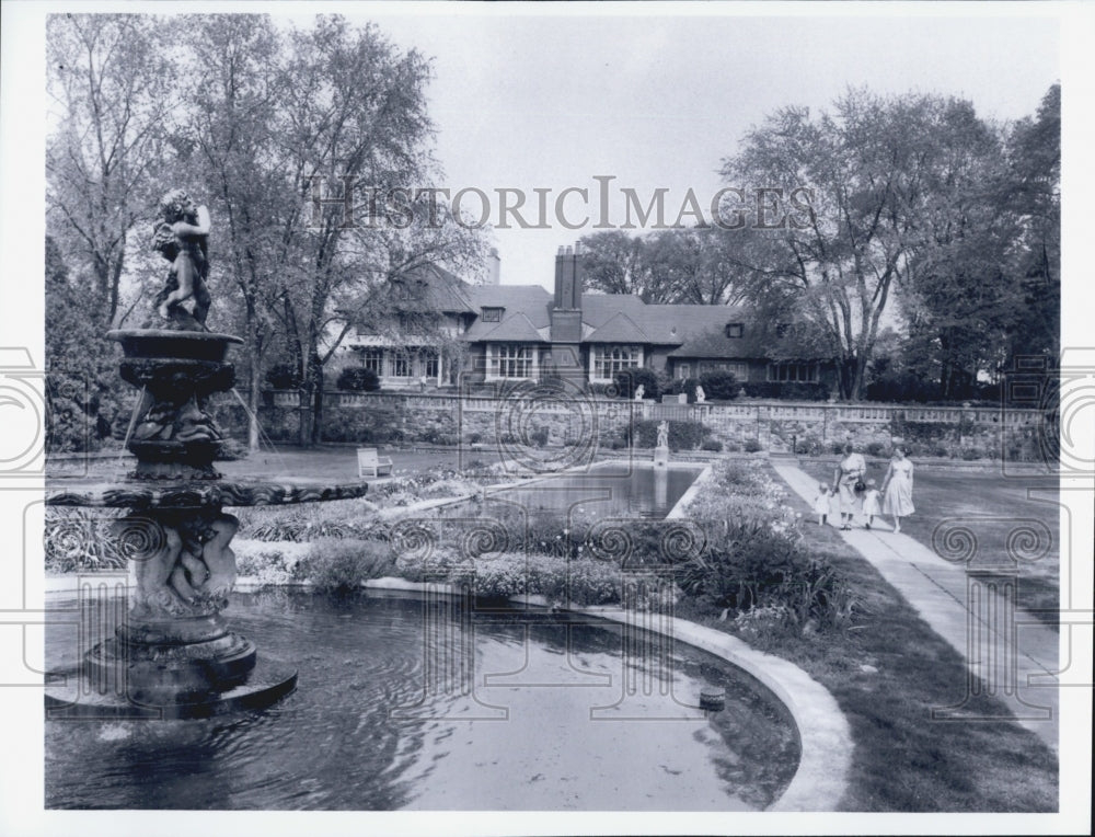 Press Photo House Exterior And Gardens Of Detroit News Publisher George Booth - Historic Images