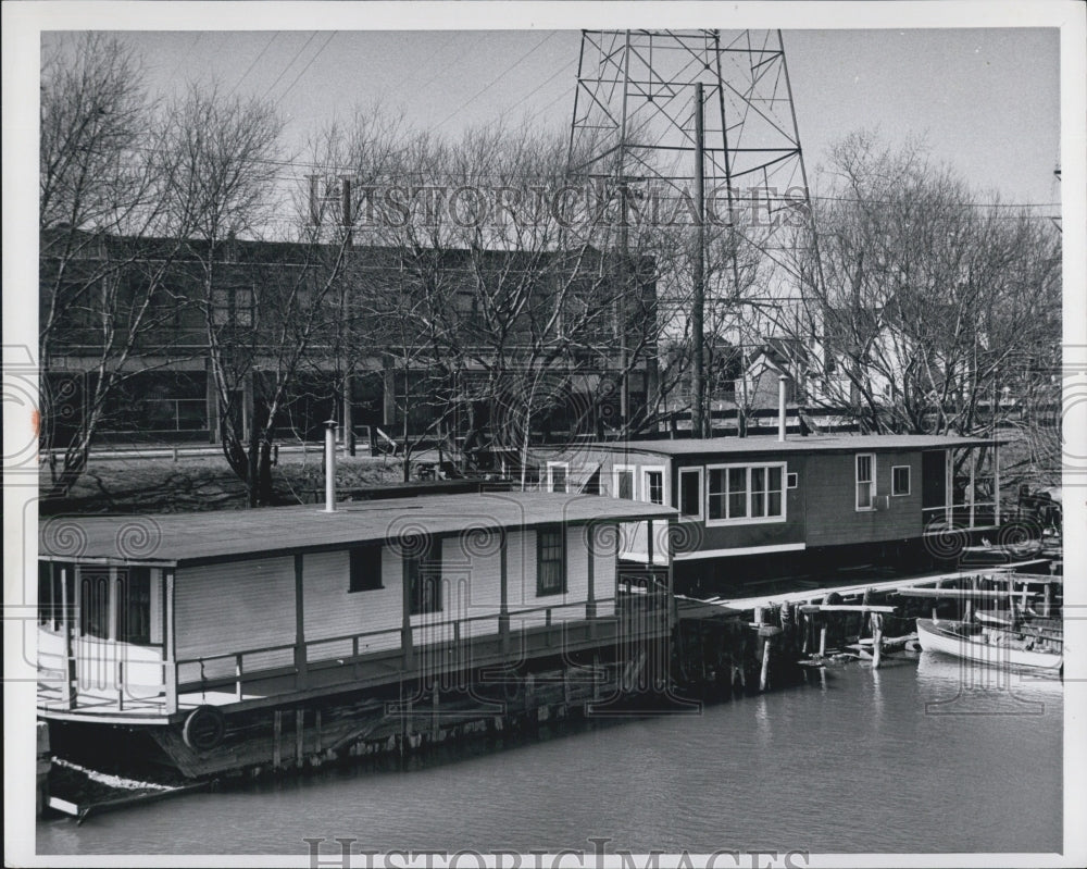 1958 Press Photo Old Bouge River houseboats - Historic Images