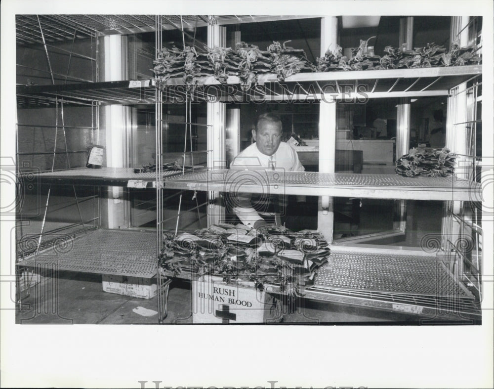 1988 Press Photo Detroit Red Cross Blood bank - Historic Images