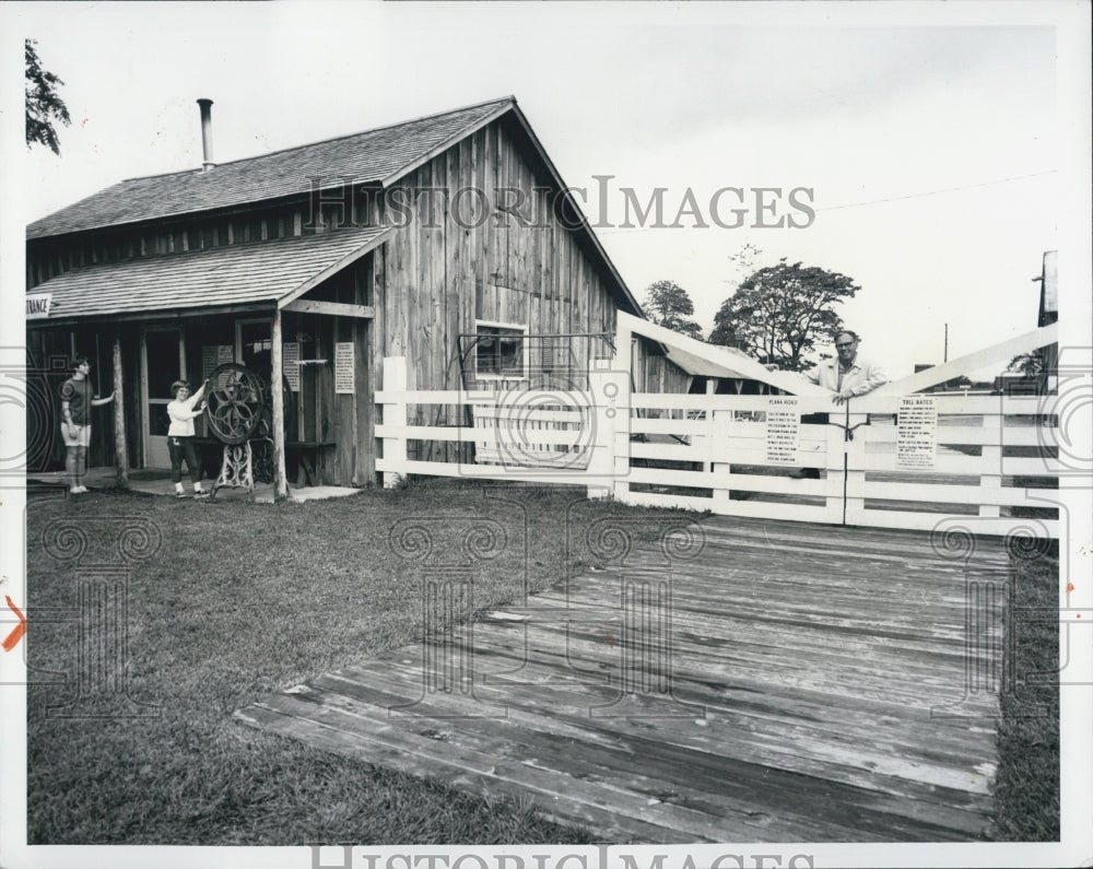 1961 Farm - Historic Images