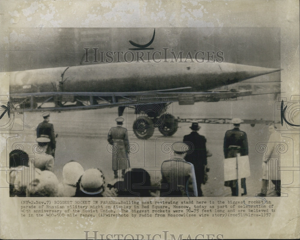 1957 Press Photo Biggest Rocket Russian Military Red Square Moscow Soviet Union - Historic Images