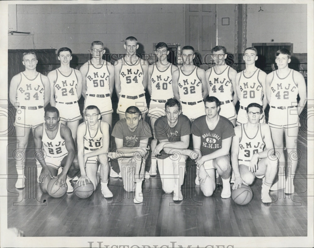 1966 Robert Norris, Jr. College Basketball Team - Historic Images