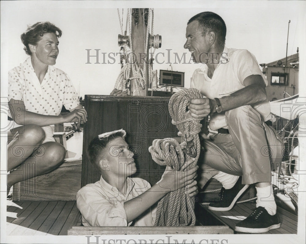 1960 Mr &amp; Mrs James Stuart Hr Sailing - Historic Images