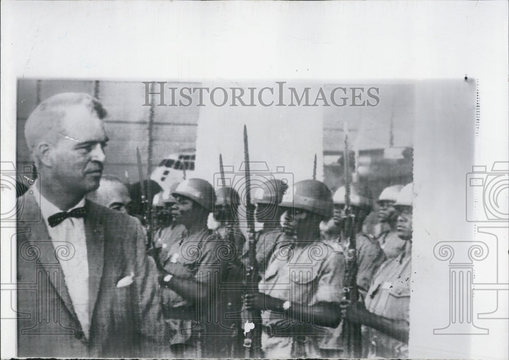 1961 Press Photo G. Mennen Williams Congolese Honor Guard Leopoldville - Historic Images