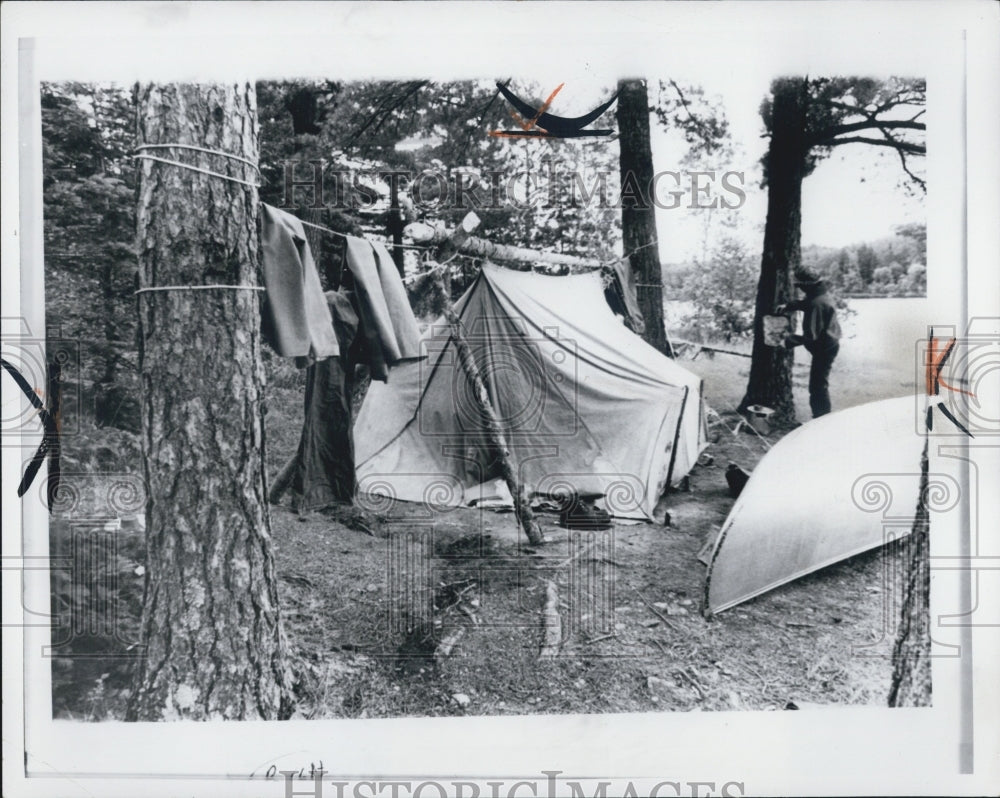 1973 Press Photo Camping in Minnesota Islands - Historic Images