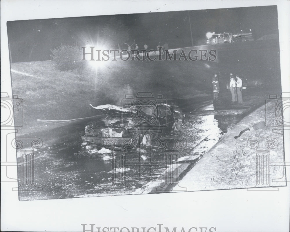 1979 Press Photo Truck accident Detroit Tanker fires I-75 &amp; I-95 ramp. - Historic Images