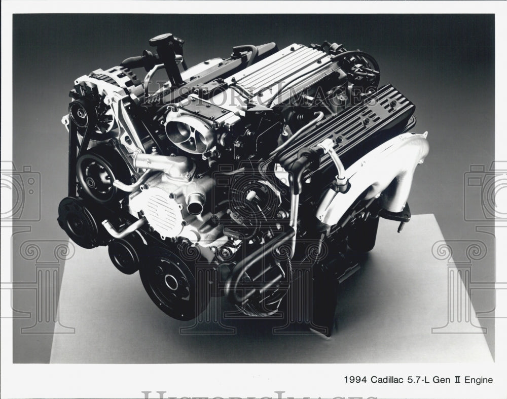 1994 Press Photo of a Cadillac 5.7L Gen II Engine - Historic Images