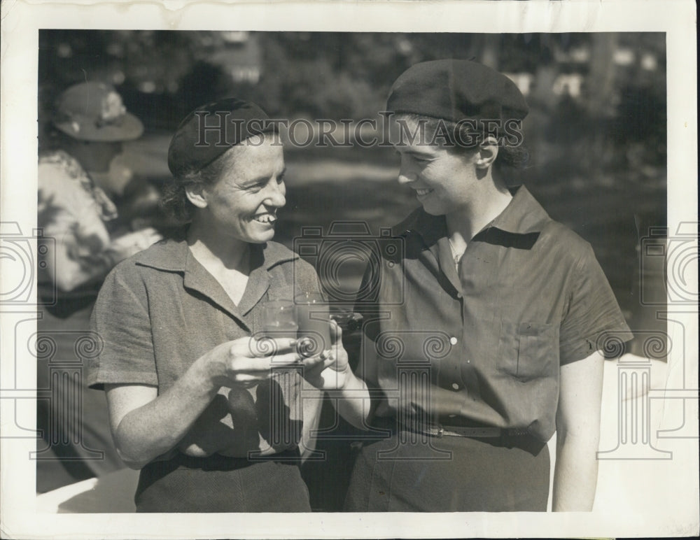 1939 Golfers Women&#39;s Tournament Mrs Donald Weiss &amp; Margaret Russell - Historic Images