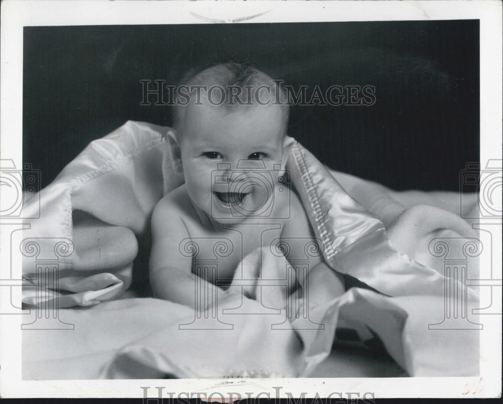 1959 Baby laughing photo - Historic Images