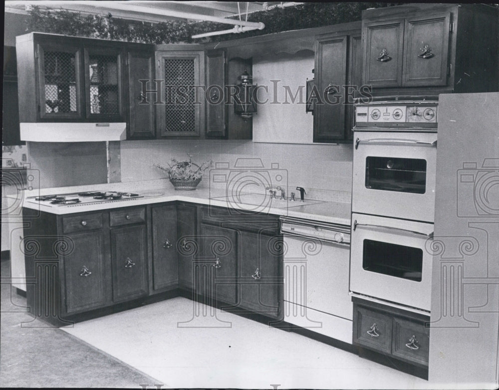 1967 Kitchen Design - Historic Images