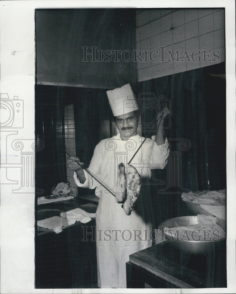 1976 Head Chef Khyber India Restaurant - Historic Images