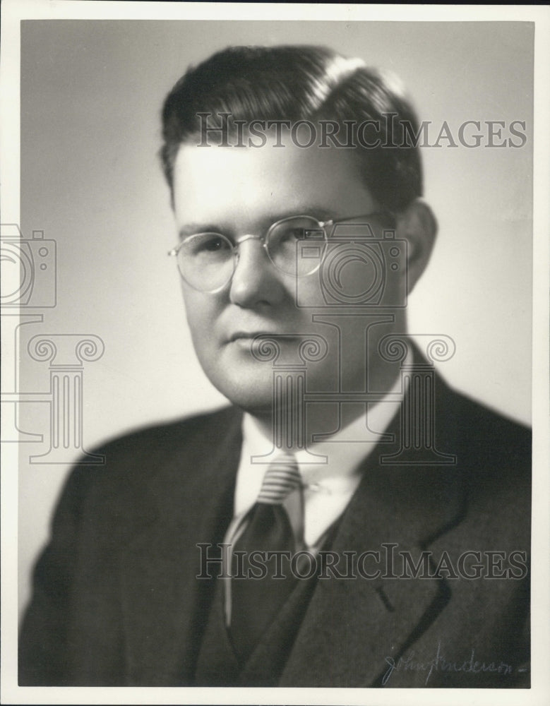 1953 James McEvoy Jr. Banker - Historic Images