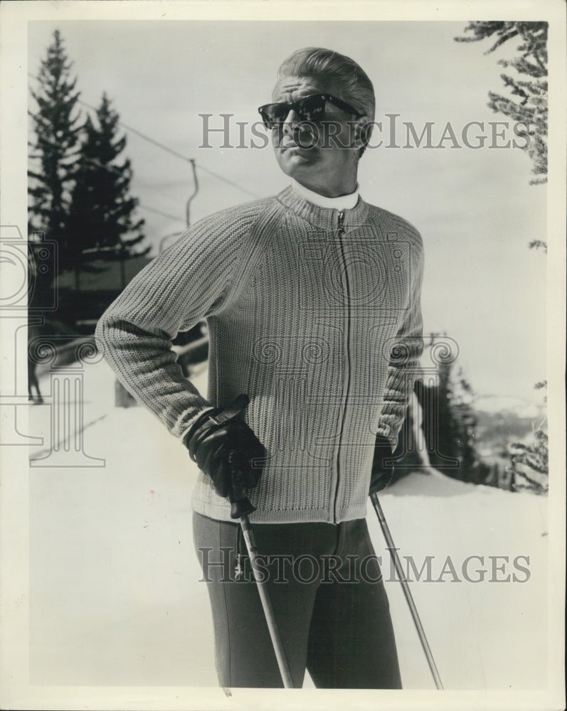 1963 Classique Ribbed Crew Neck Sweatshirt Narrow Tube-Knit Cuffs - Historic Images