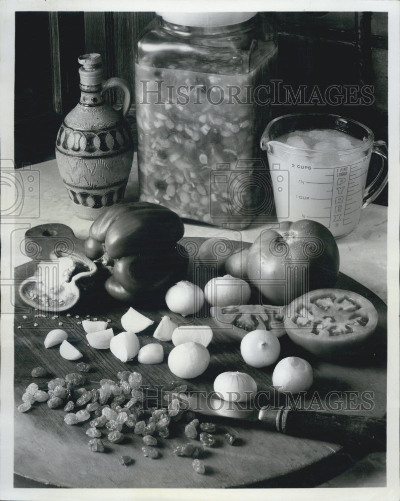 1975 Press Photo a recipe for tangy uncooked relish - RSG53255 - Historic Images