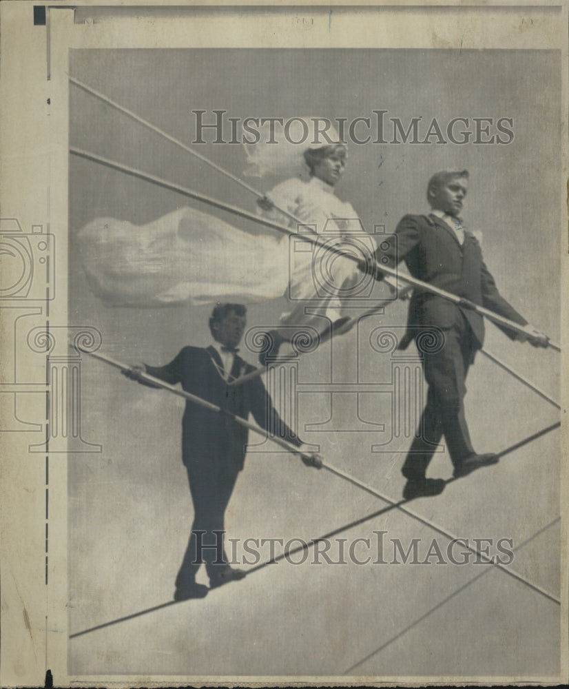 1970 of Helmut Sauren and Rose Kuster's final high wire act - Historic Images