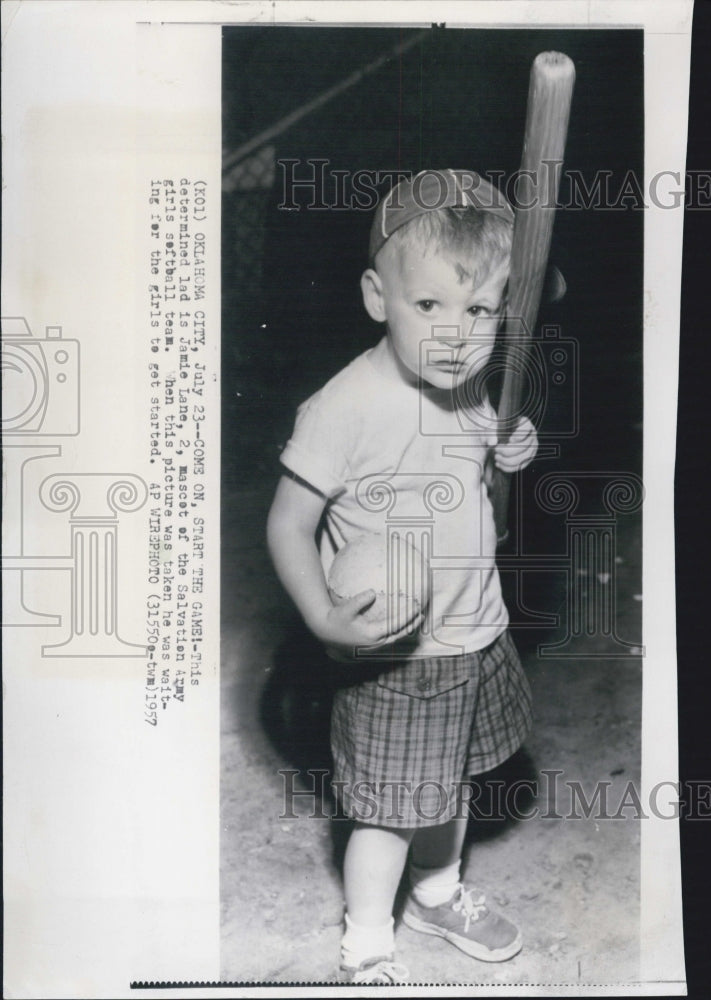 1957 Salvation Army Softball - Historic Images