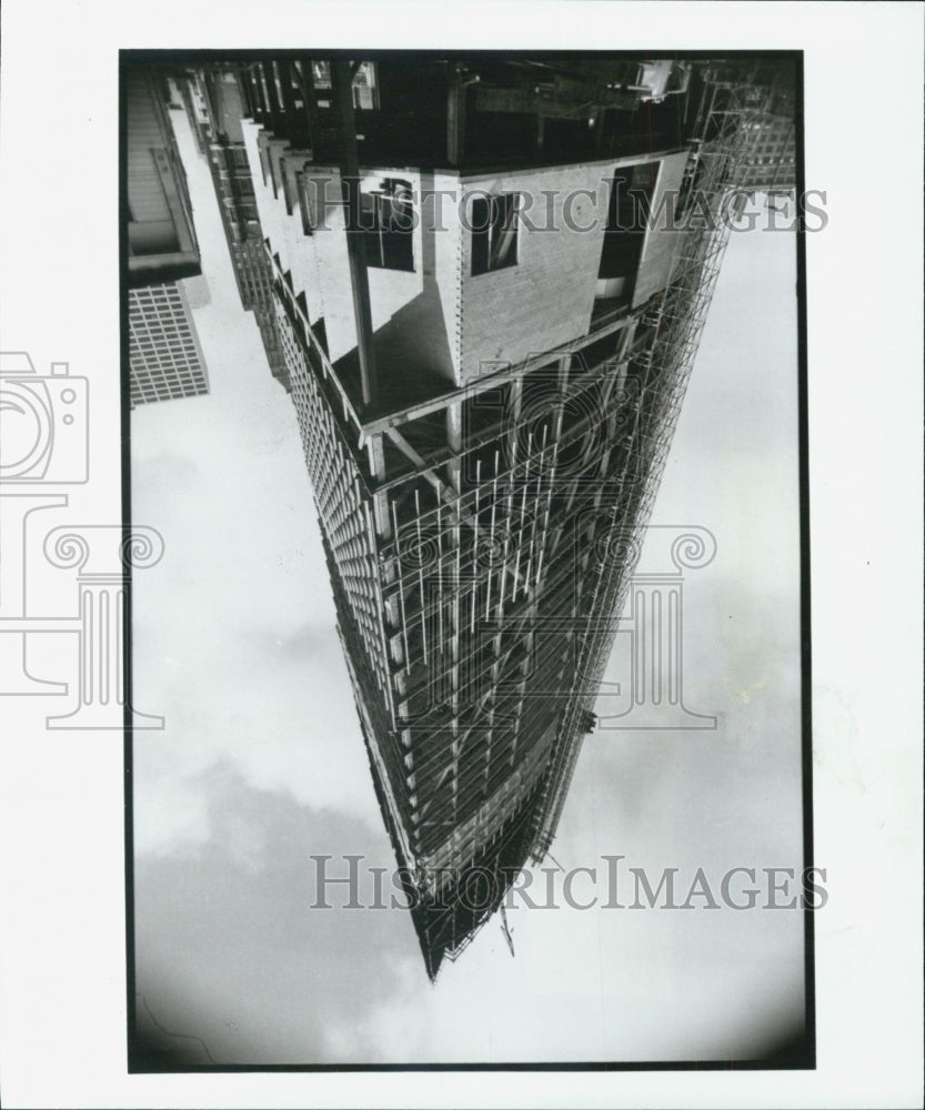 1982 Press Photo Steel Frame Building Wacker Drive Chicago - Historic Images