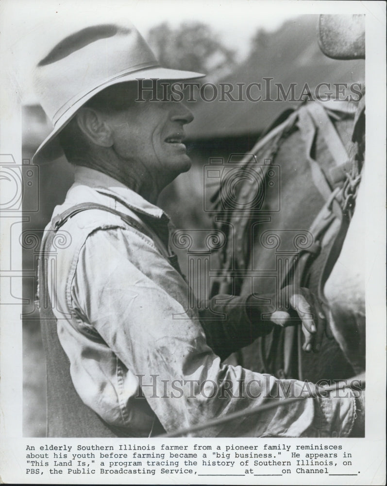 1971 Press Photo Southern Illinois Farmer In This Land Is Documentary - Historic Images