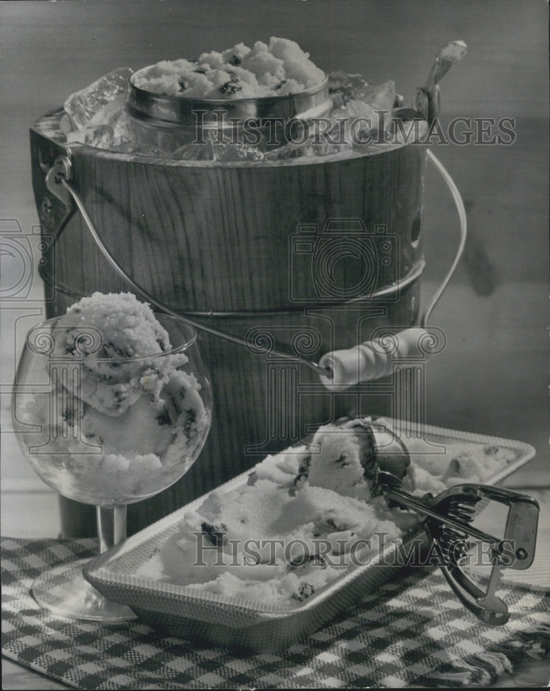 1980 Press Photo Rum raisin ice cream - Historic Images