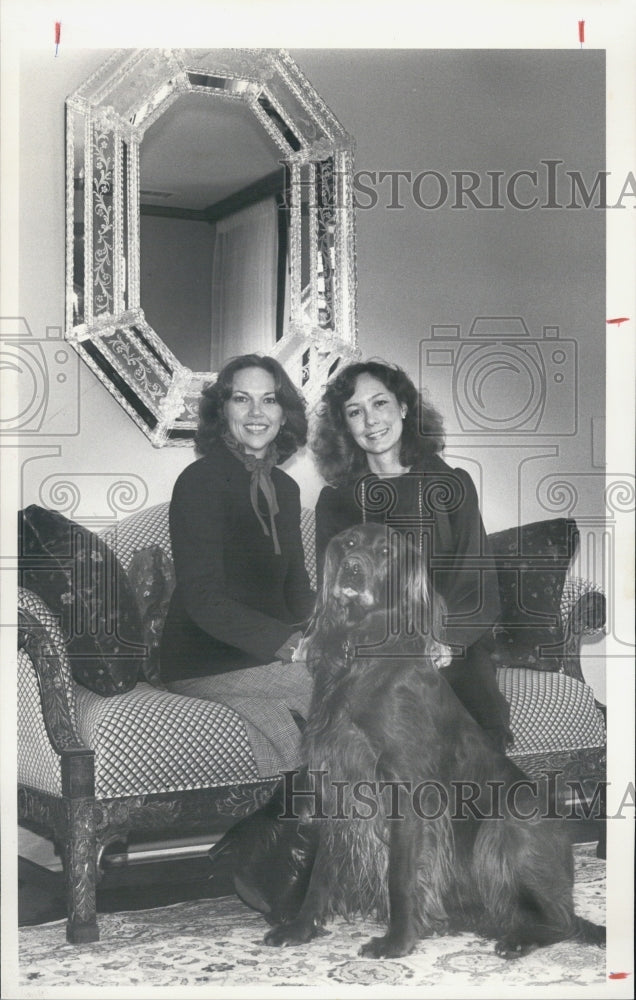 1980 Press Photo Mrs. John Fuller And Mrs. Bill Walters Organizers Of Benefit - Historic Images