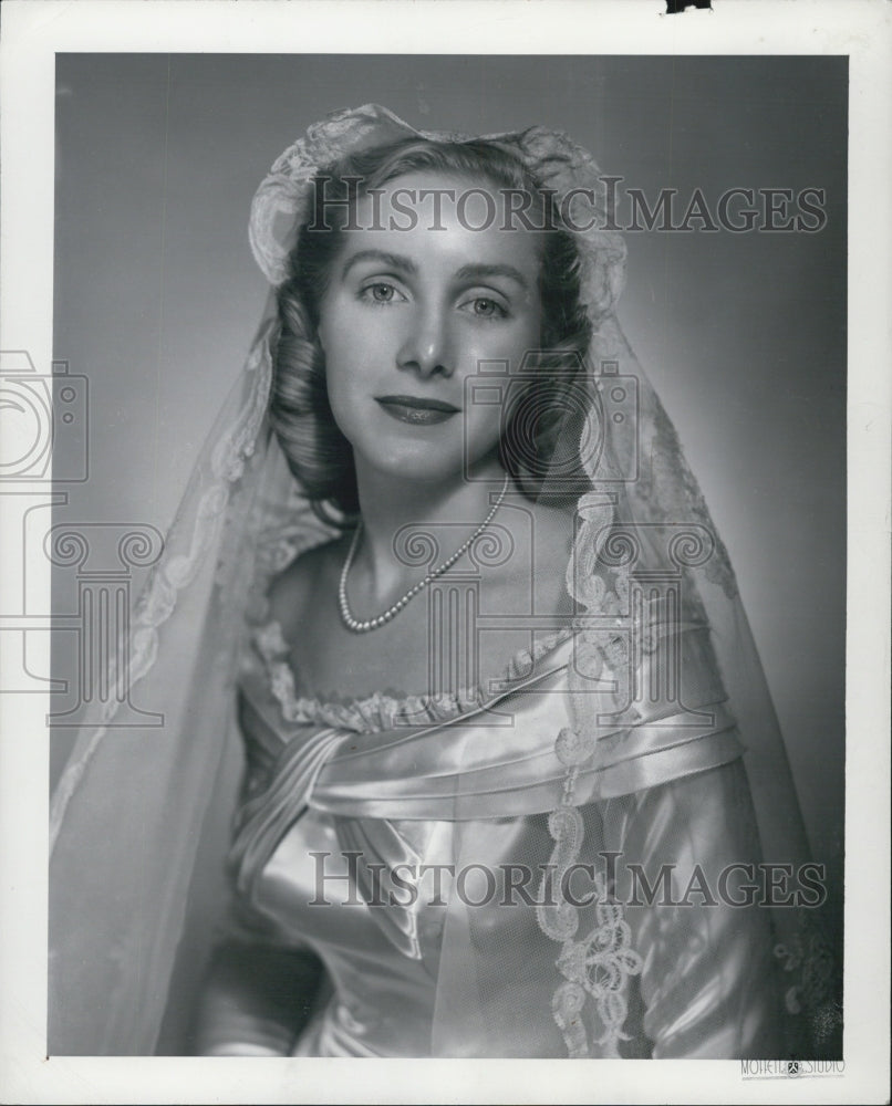 1949 Mrs. Herbert V. Brooklyn - Historic Images