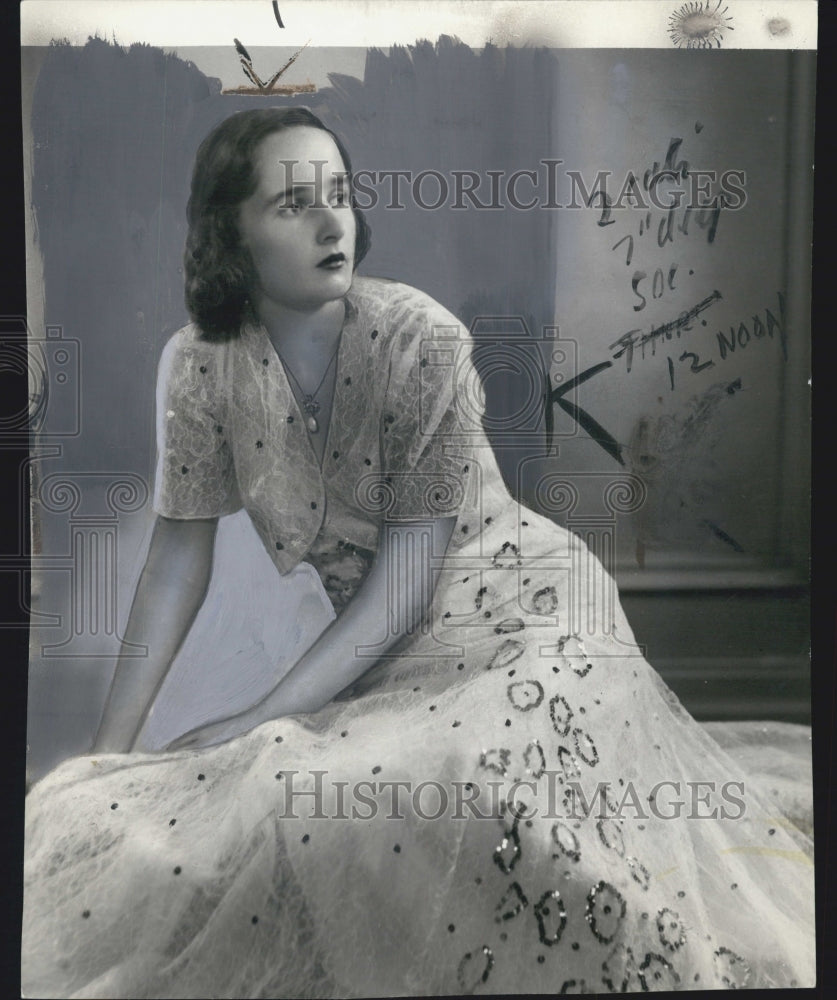 1938 Miss Frances T. Pittman daughter of Mr. Edwin Hovee - Historic Images