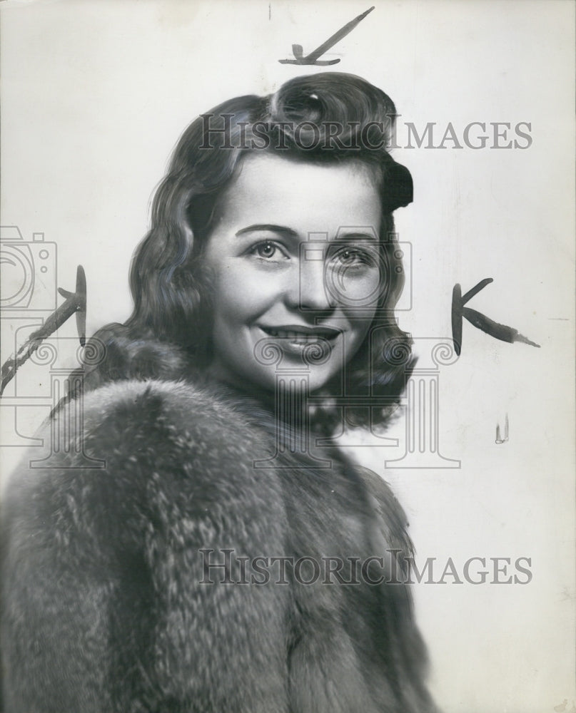 1943 Press Photo Mary Lou Bopp. Detroit Society - RSG54609 - Historic Images