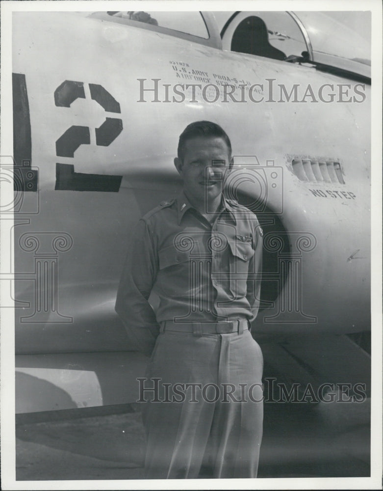 1948 Press Photo Lt Henry Staub Army - Historic Images