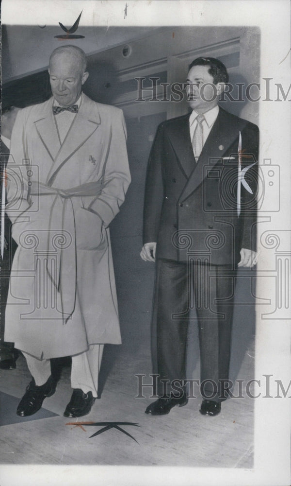 1955 President Eisenhower standing since heart attack Guatemalan - Historic Images