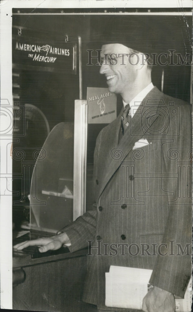 1940 FDR&#39;s Son James Roosevelt in Pin Striped Suit At American Air - Historic Images